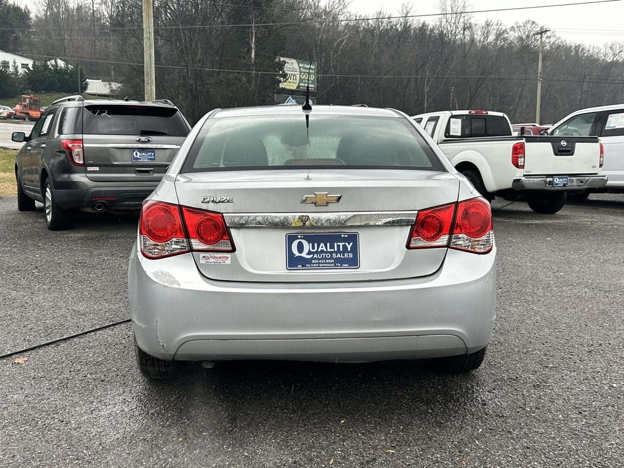 Chevrolet Cruze  2012