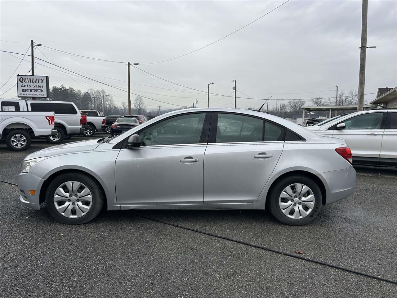 Chevrolet Cruze  2012