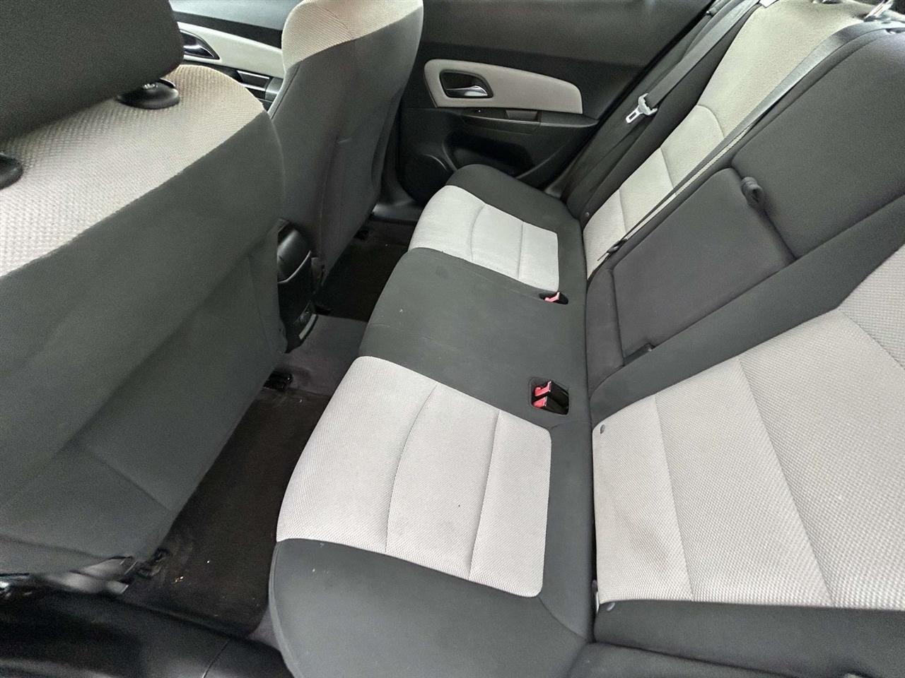 Chevrolet Cruze  2012