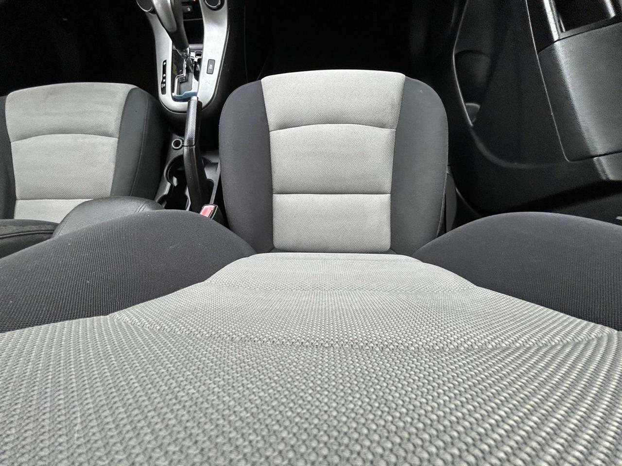 Chevrolet Cruze  2012