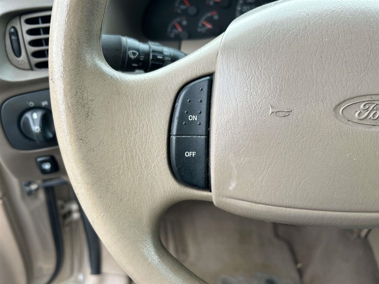 Ford Expedition  1998