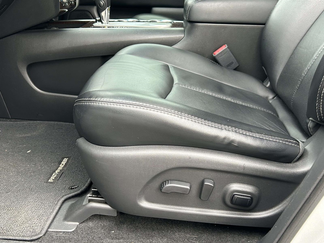 Nissan Pathfinder  2015