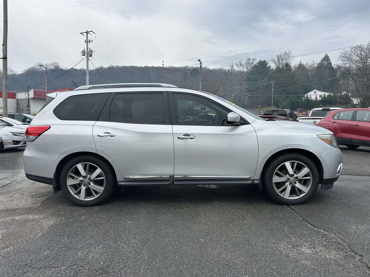 Nissan Pathfinder  2015