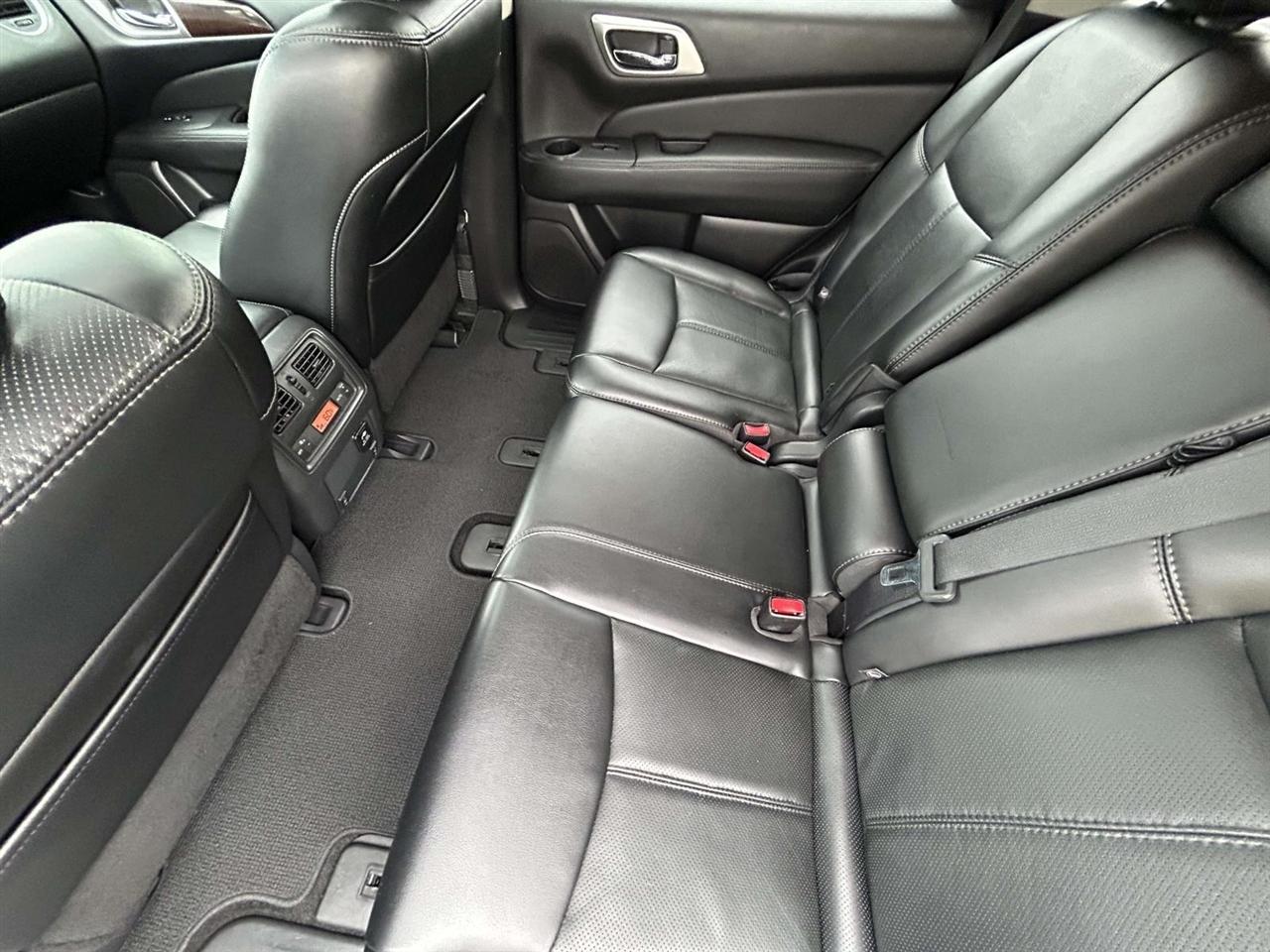 Nissan Pathfinder  2015