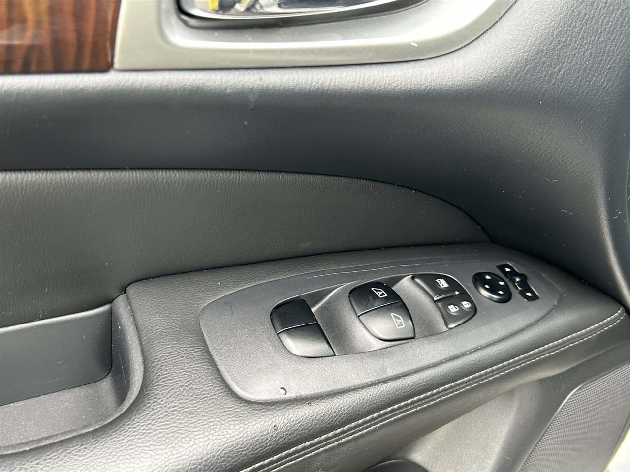 Nissan Pathfinder  2015