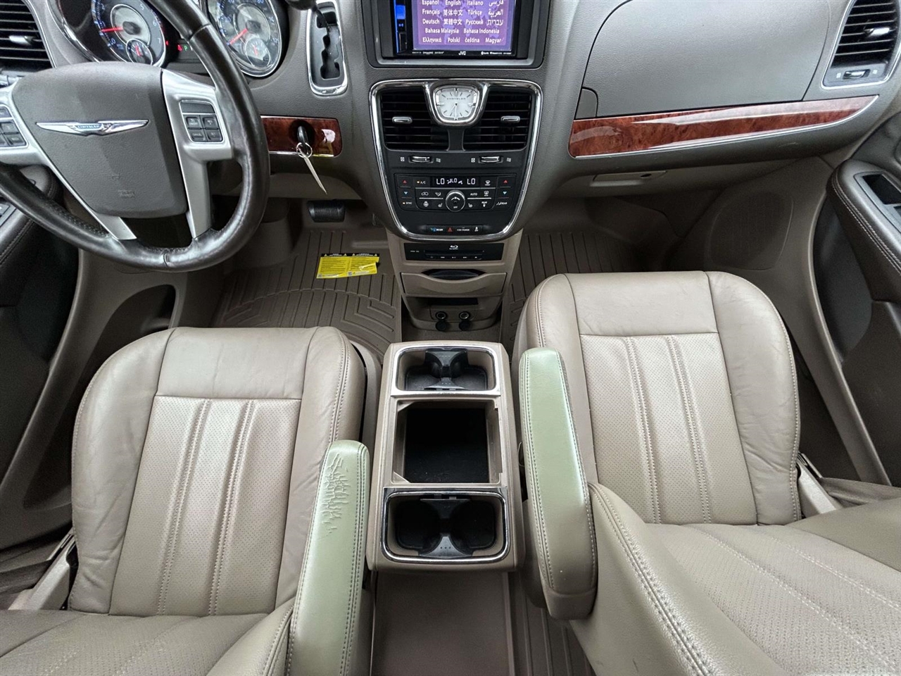 Chrysler Town & Country  2014