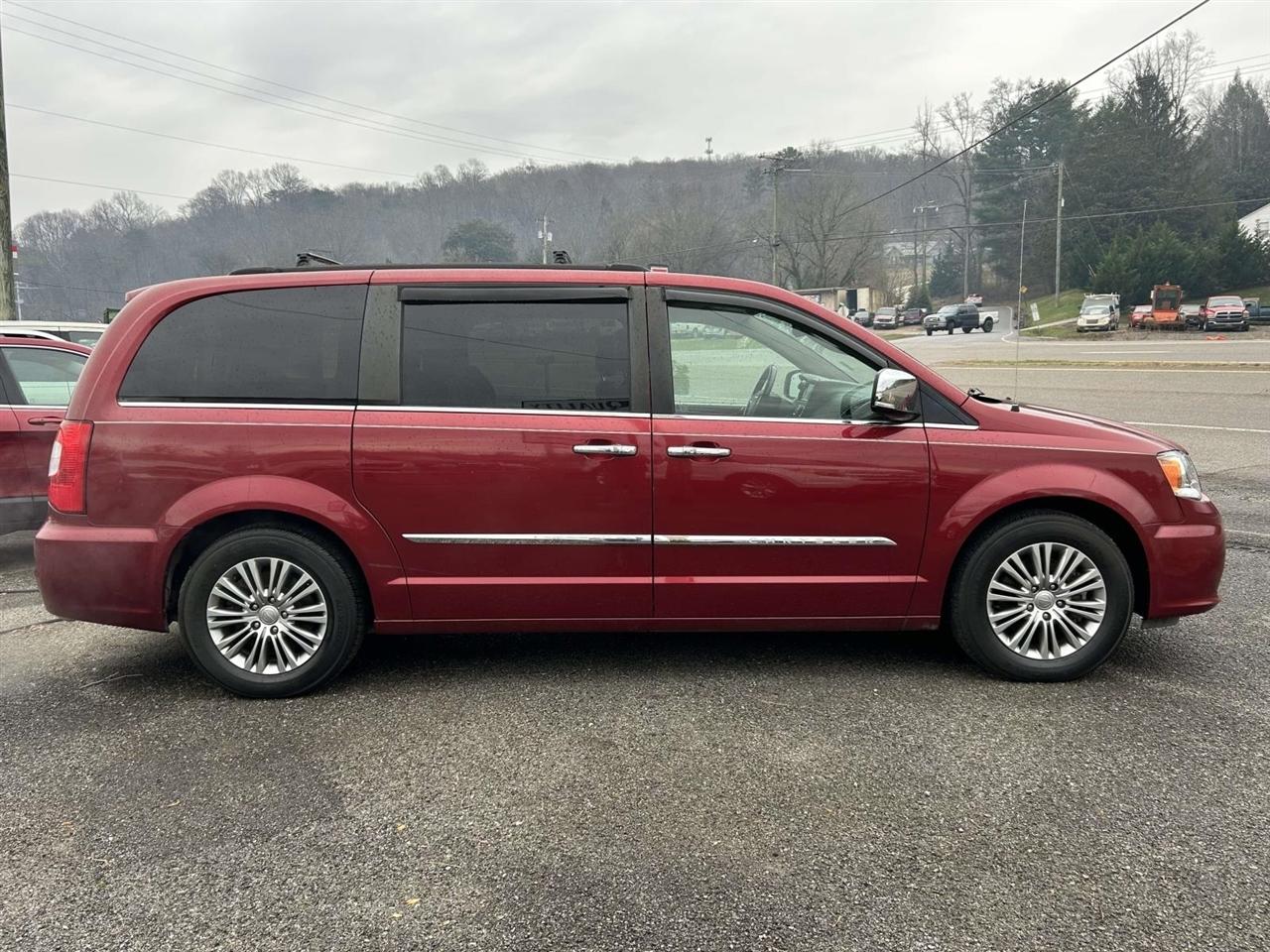 Chrysler Town & Country  2014