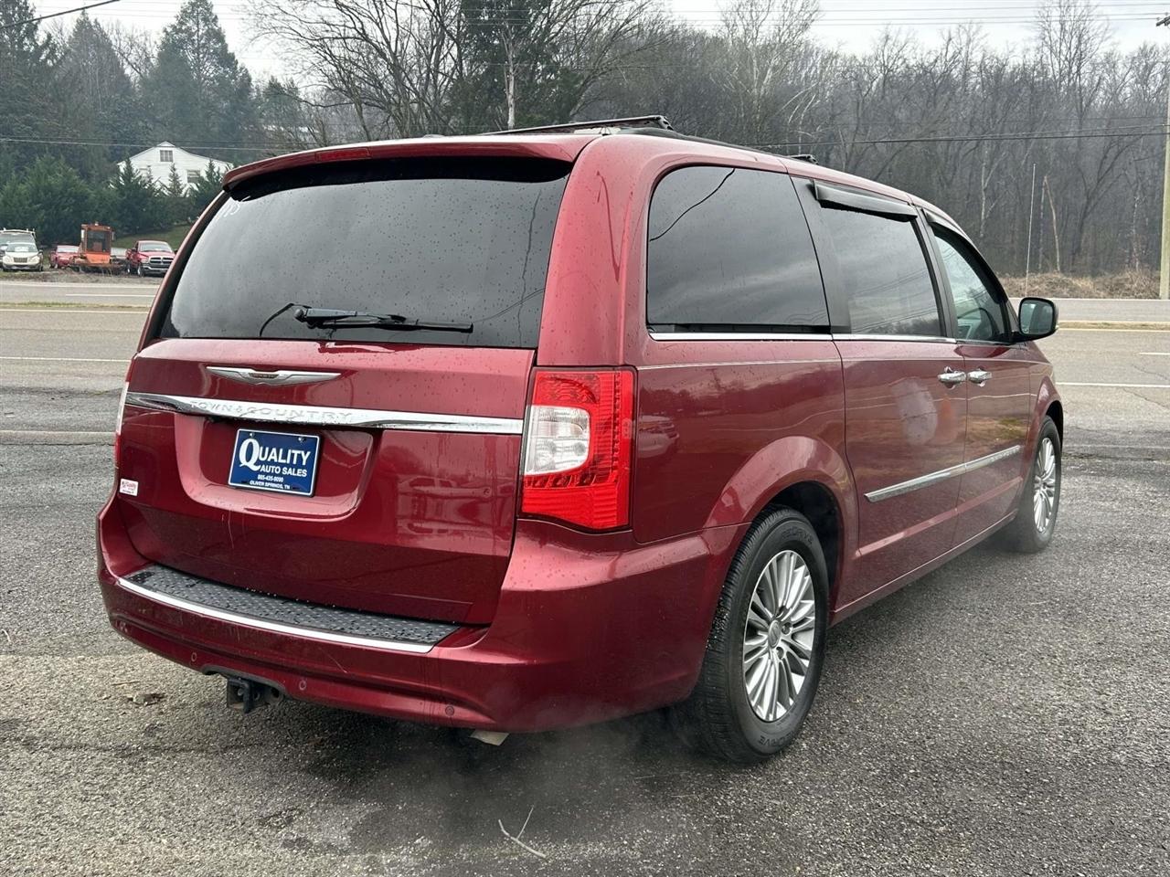 Chrysler Town & Country  2014