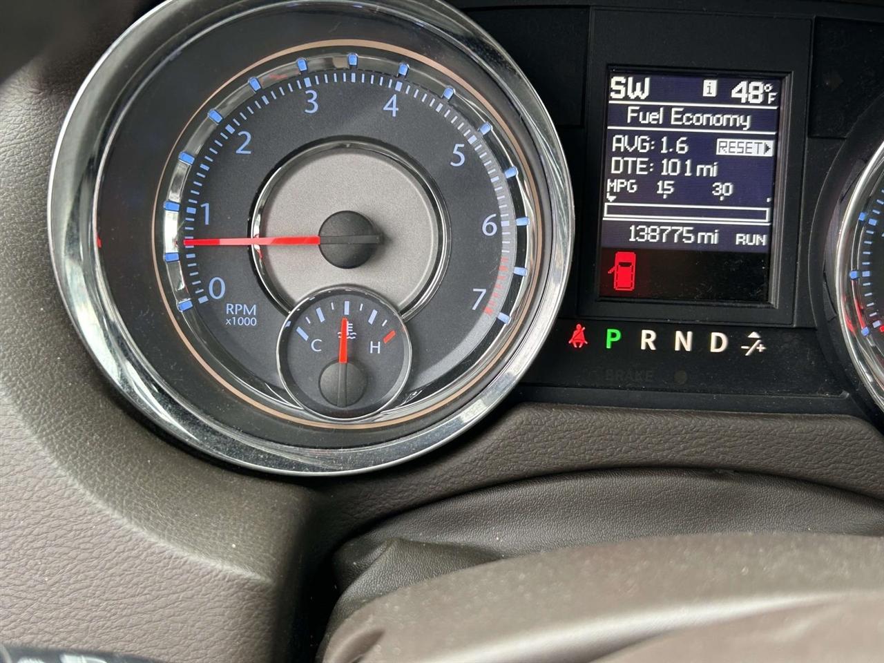 Chrysler Town & Country  2014