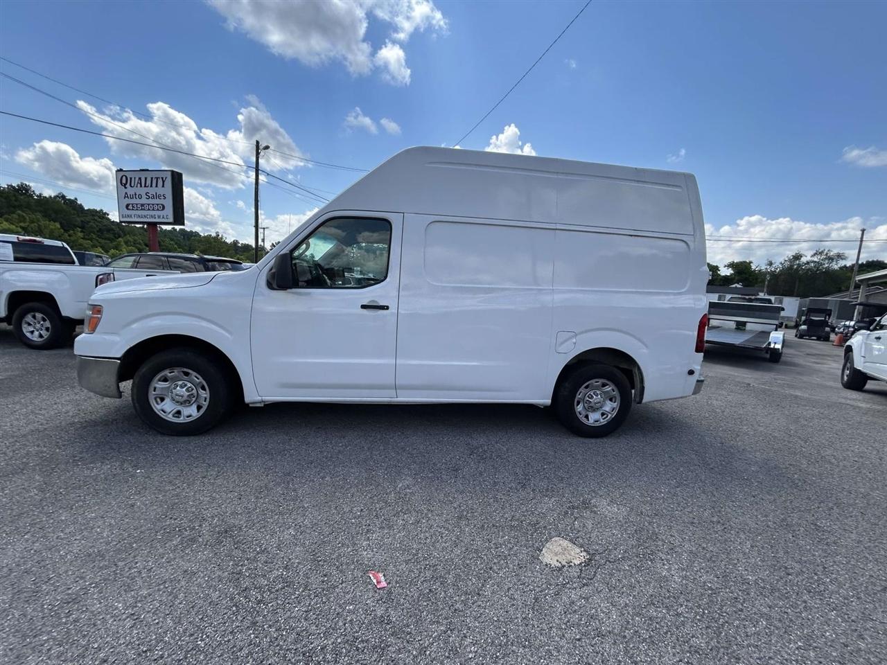 Nissan NV Cargo  2013