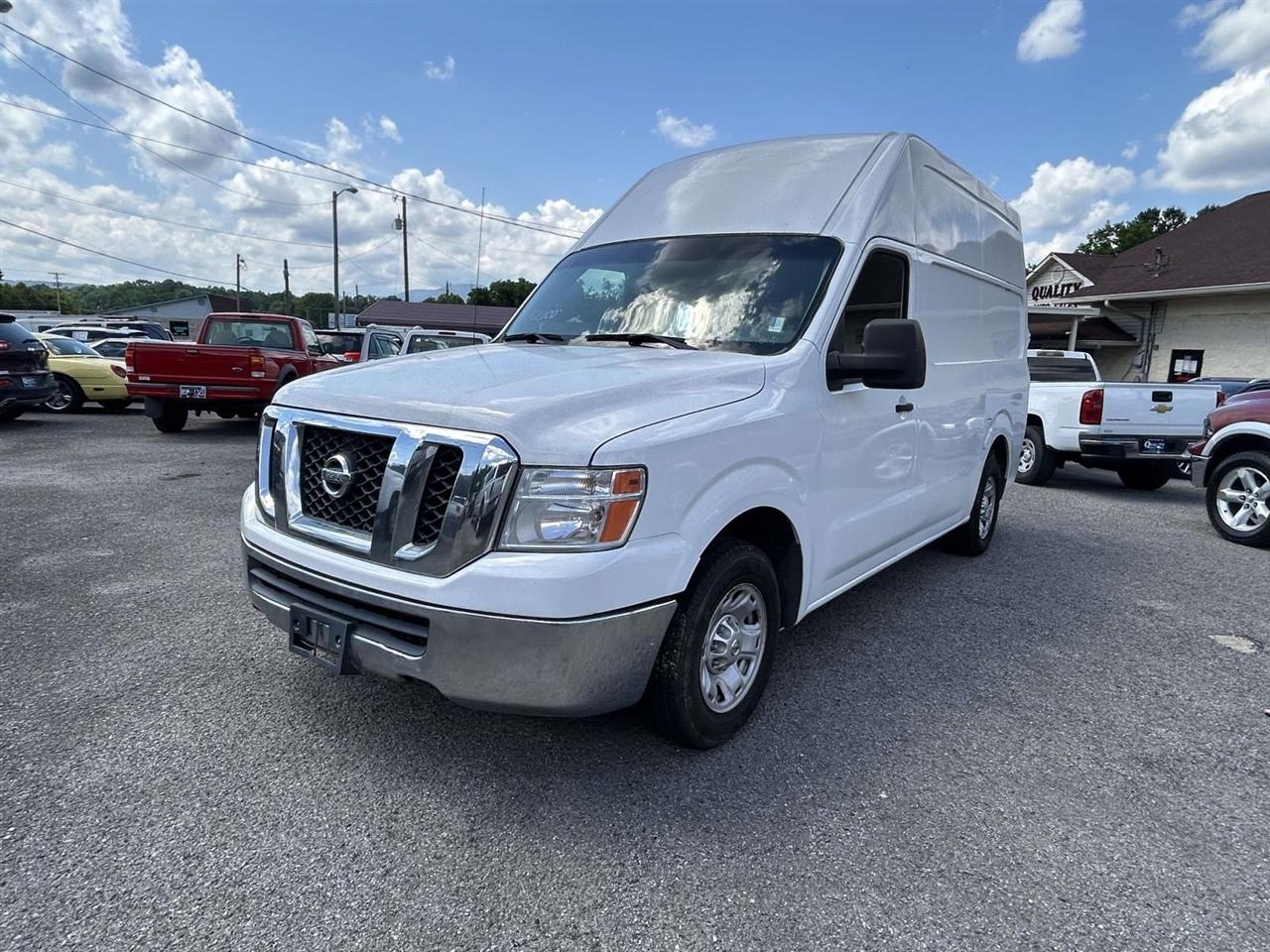 Nissan NV Cargo  2013