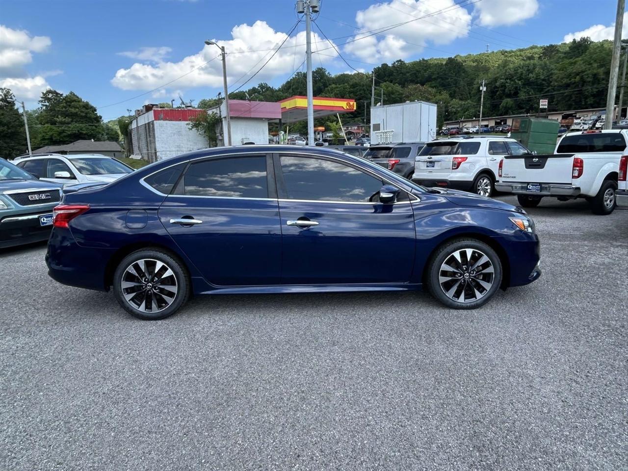 Nissan Sentra  2016