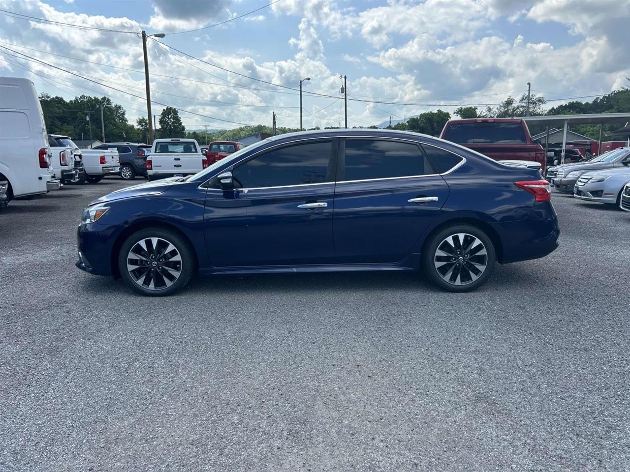 Nissan Sentra  2016