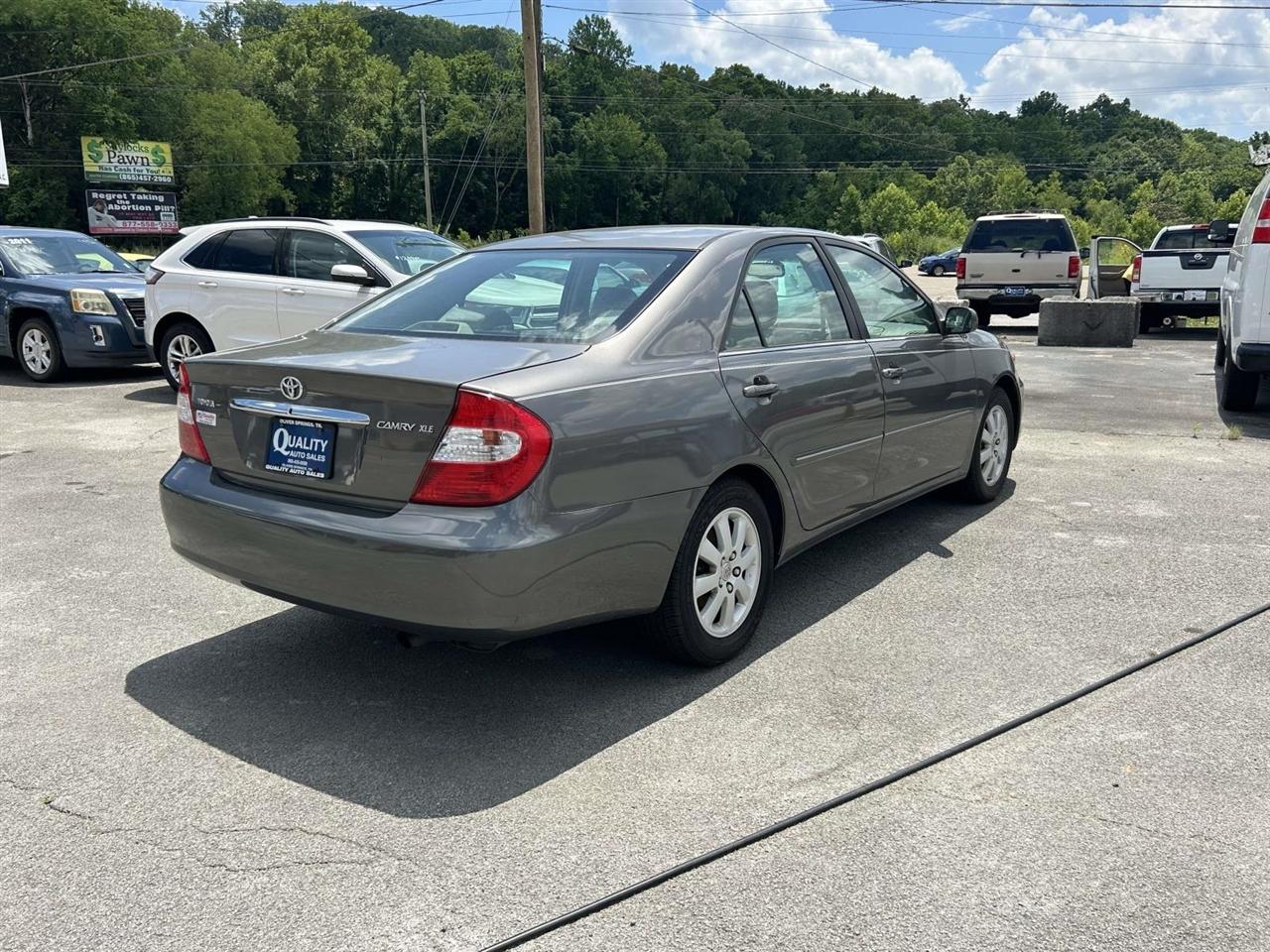 Toyota Camry  2004