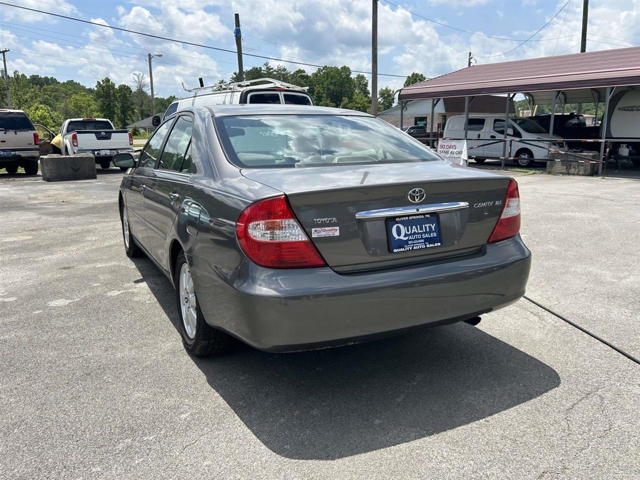 Toyota Camry  2004