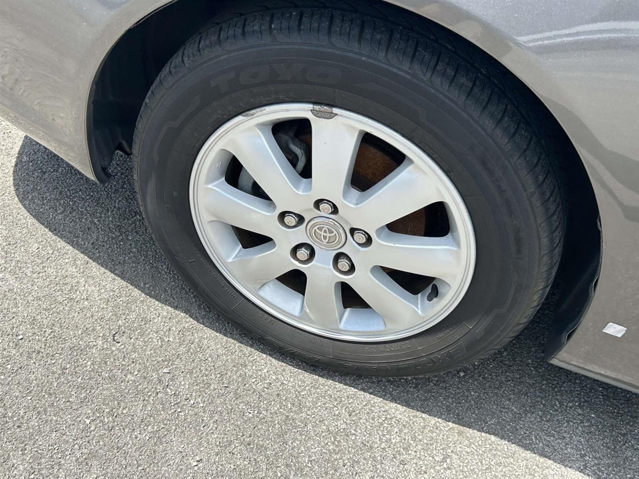 Toyota Camry  2004