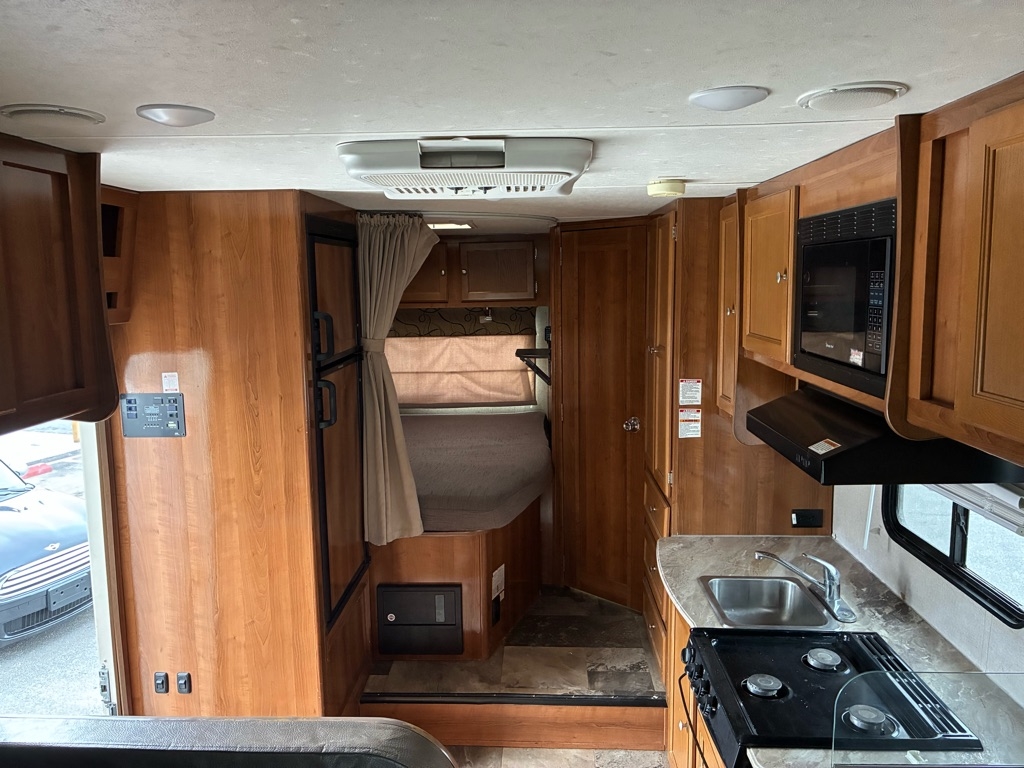 Ford Econoline E-350 Super Duty 2018