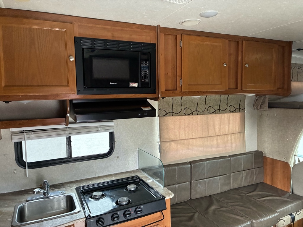 Ford Econoline E-350 Super Duty 2018