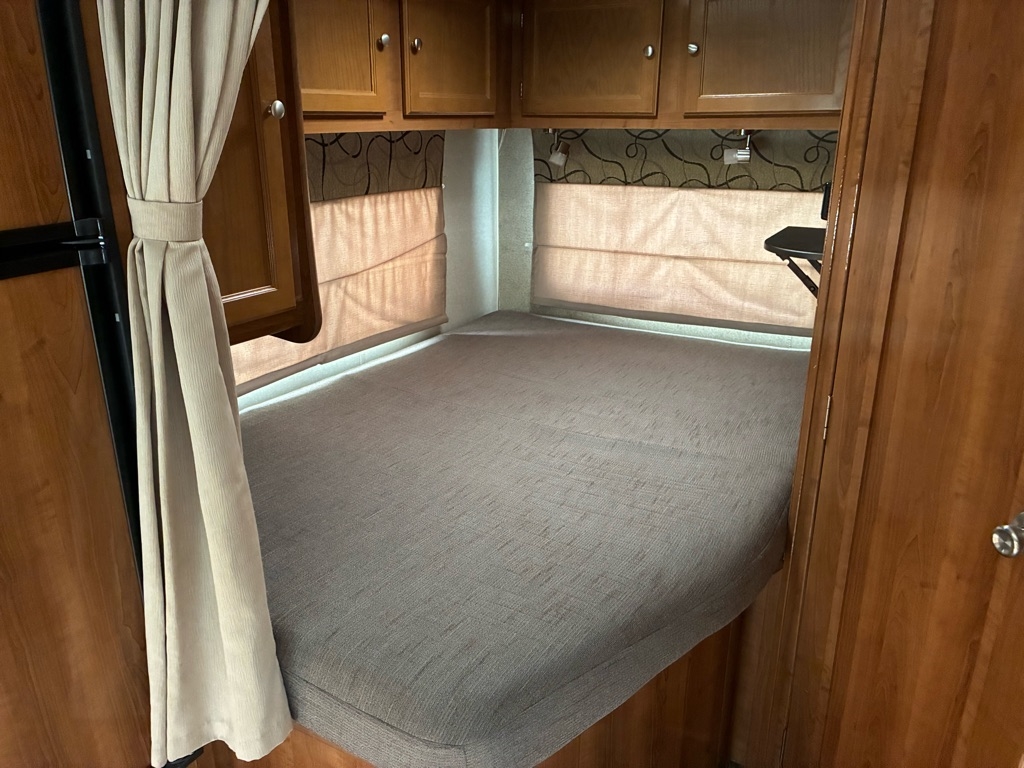 Ford Econoline E-350 Super Duty 2018