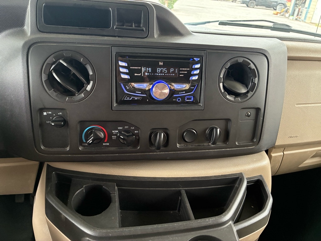 Ford Econoline E-350 Super Duty 2018