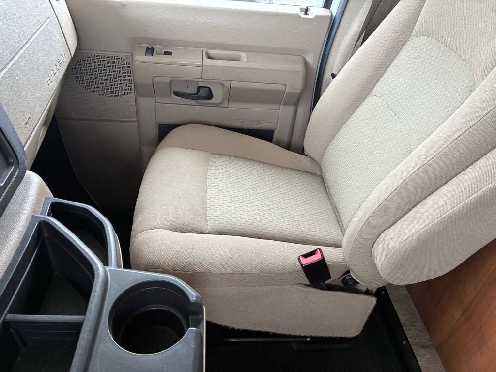 Ford Econoline E-350 Super Duty 2018