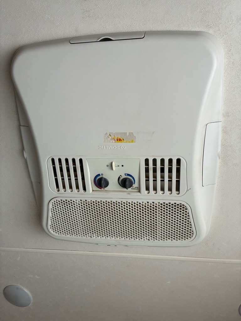 Ford Econoline E-350 Super Duty 2018