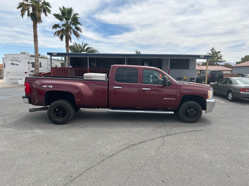 Chevrolet Silverado 3500HD Work Truck Crew Cab DRW 4WD 2008