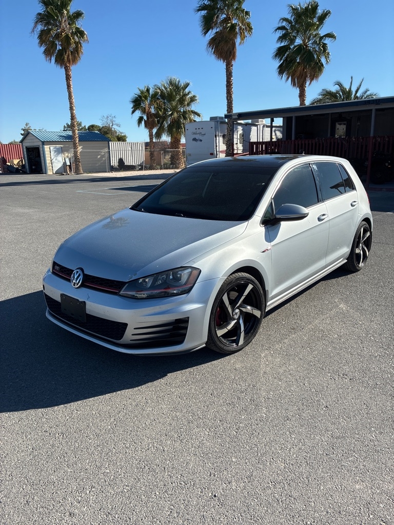 2016 Volkswagen GTI SE 6A 4-Door