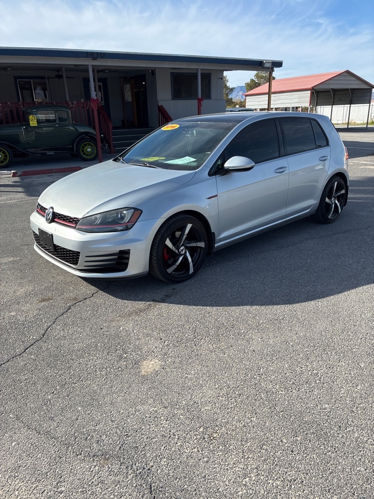 Volkswagen GTI SE 6A 4-Door 2016