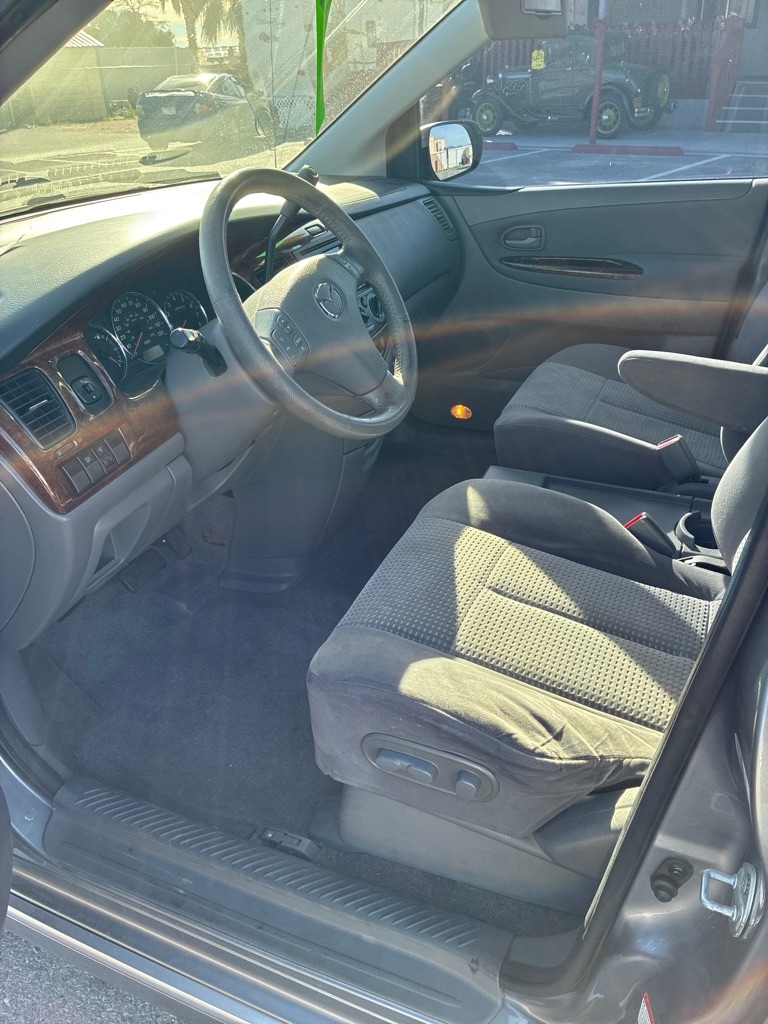 Mazda MPV LX 2005