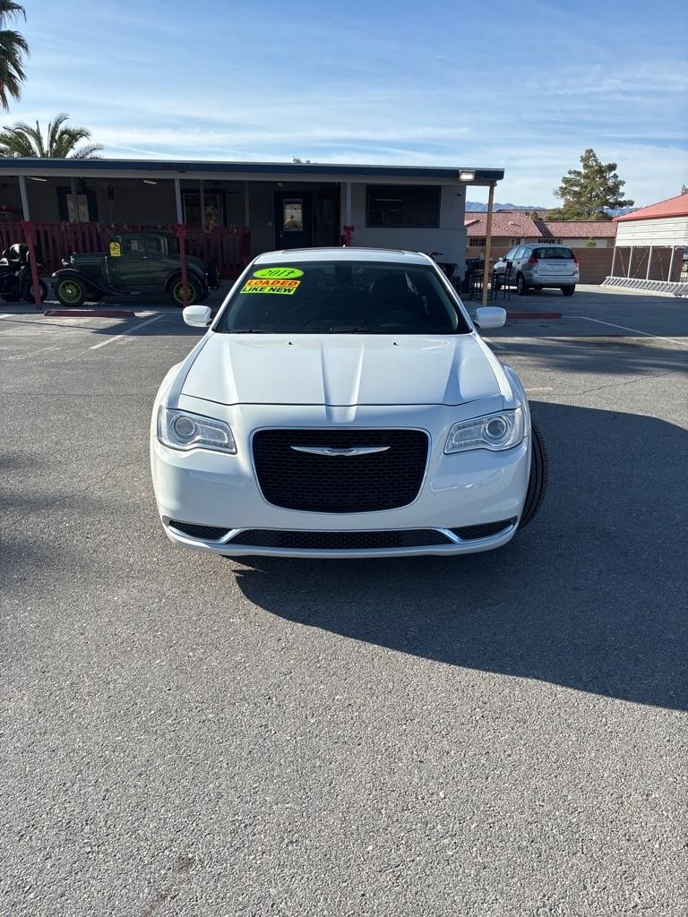 Chrysler 300 Limited RWD 2017