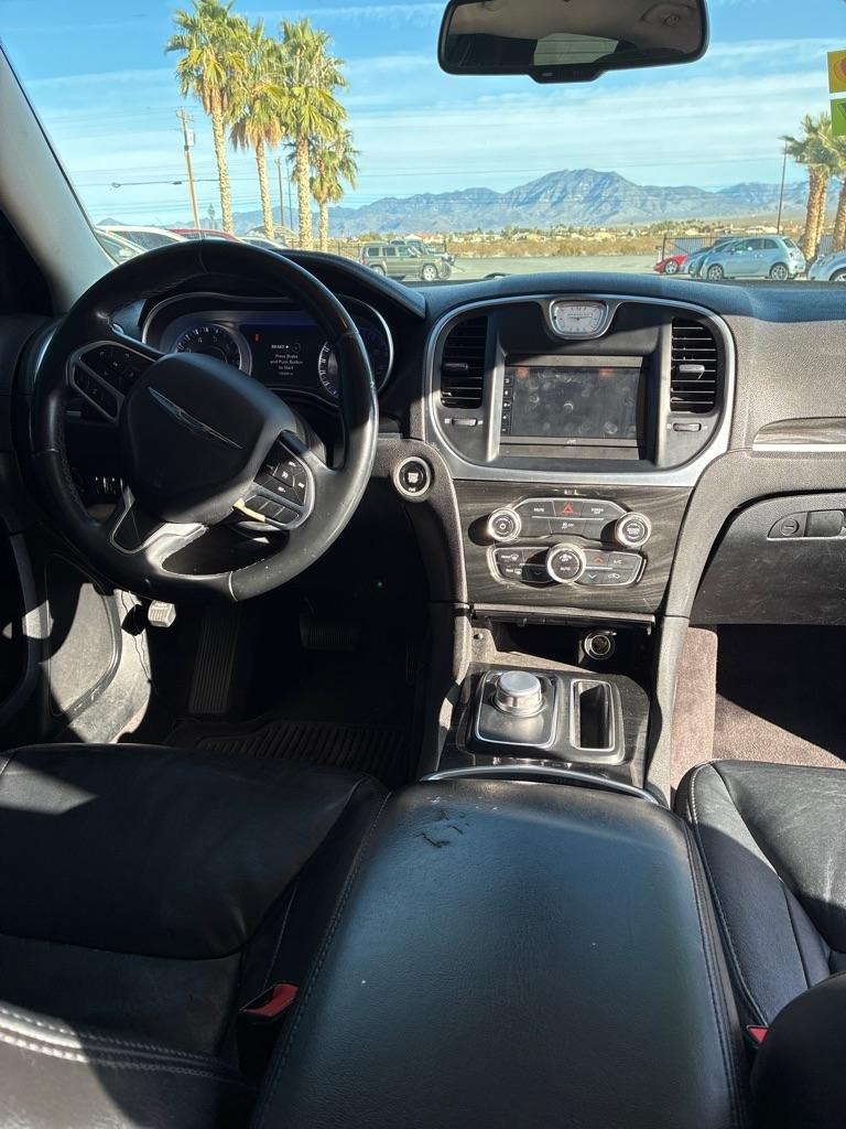 Chrysler 300 Limited RWD 2017