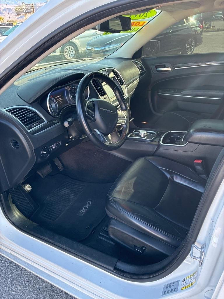 Chrysler 300 Limited RWD 2017