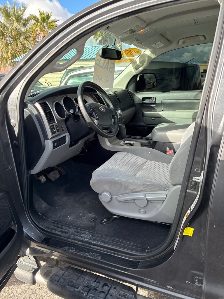 Toyota Tundra Tundra-Grade Double Cab 4.6L 2WD 2013