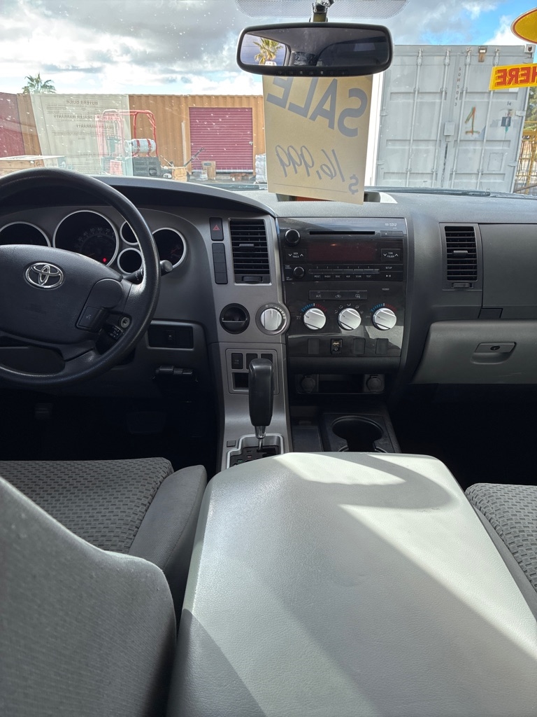 Toyota Tundra Tundra-Grade Double Cab 4.6L 2WD 2013