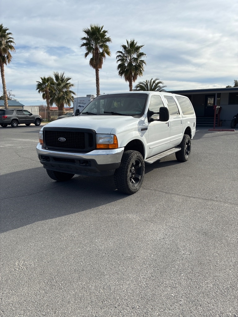 Ford Excursion XLT 2WD 2000