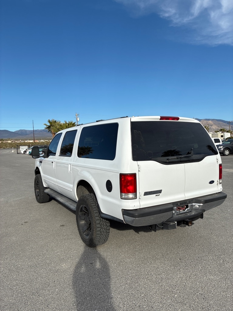 Ford Excursion XLT 2WD 2000