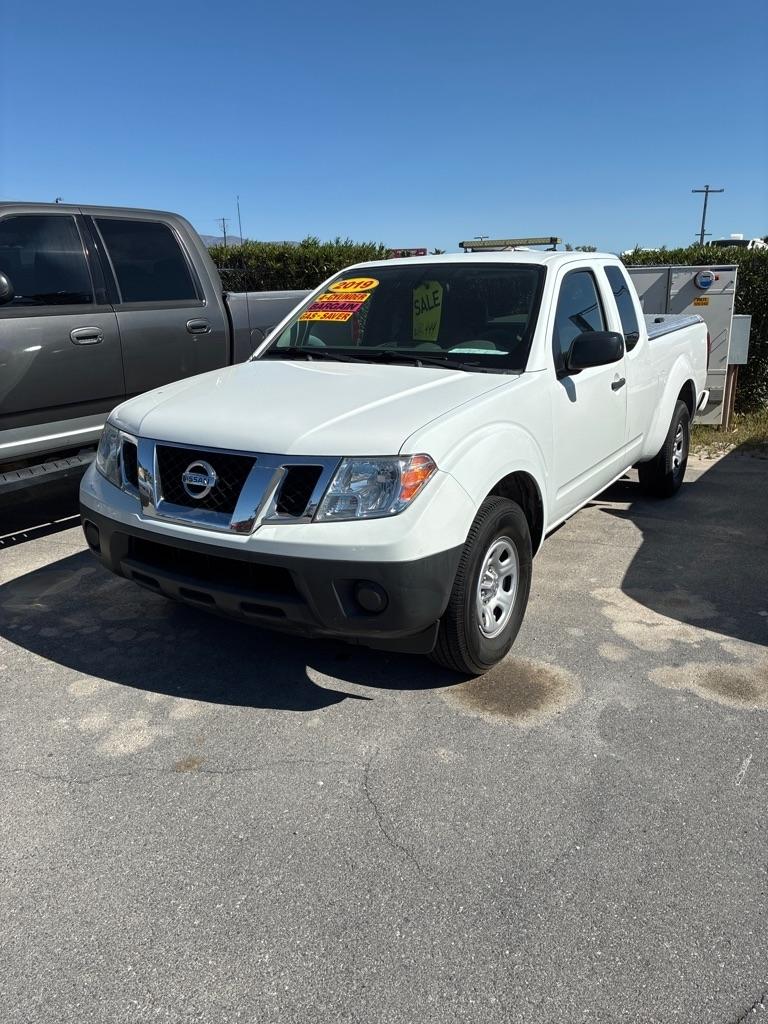 Nissan Frontier S King Cab I4 5MT 2WD 2019