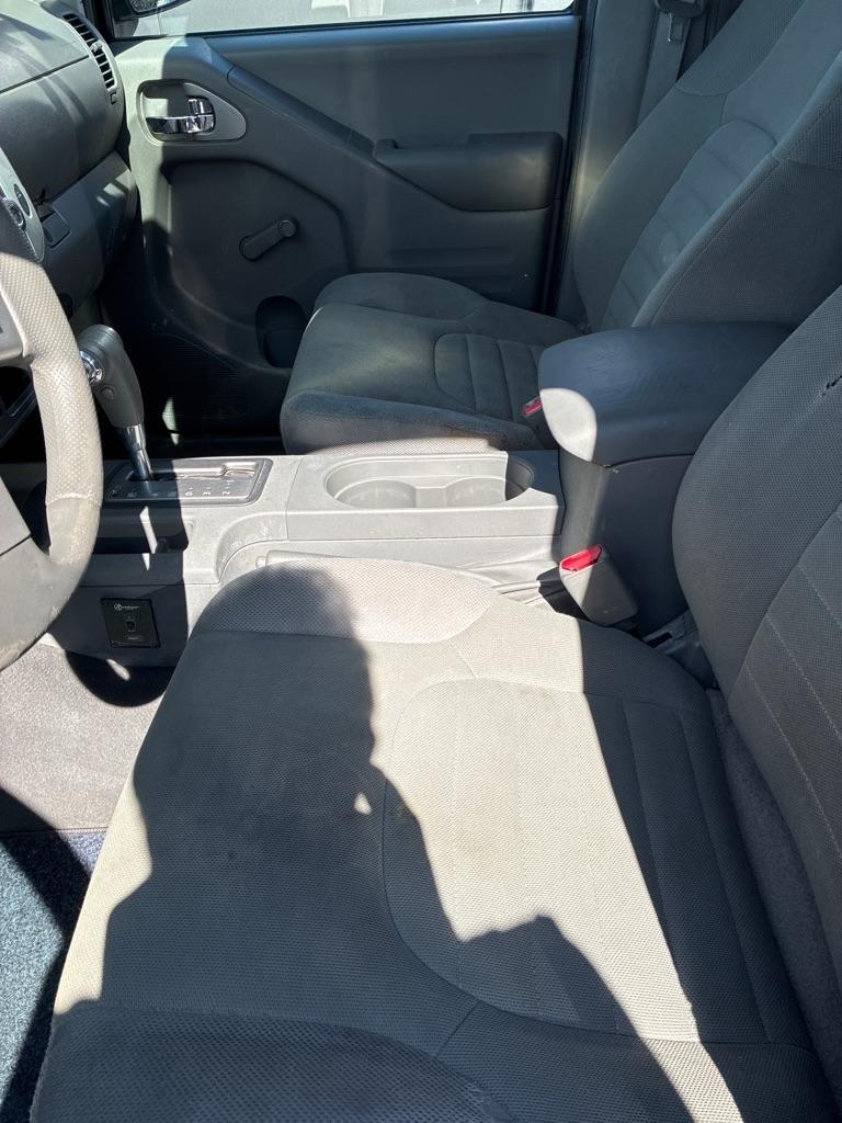 Nissan Frontier S King Cab I4 5MT 2WD 2019