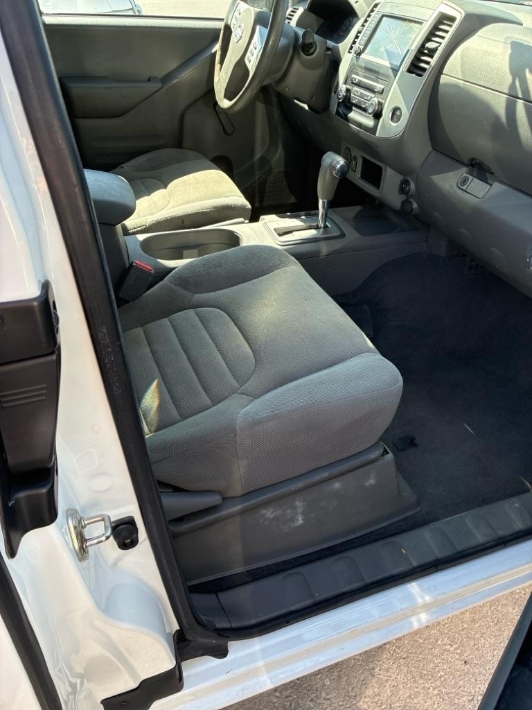 Nissan Frontier S King Cab I4 5MT 2WD 2019