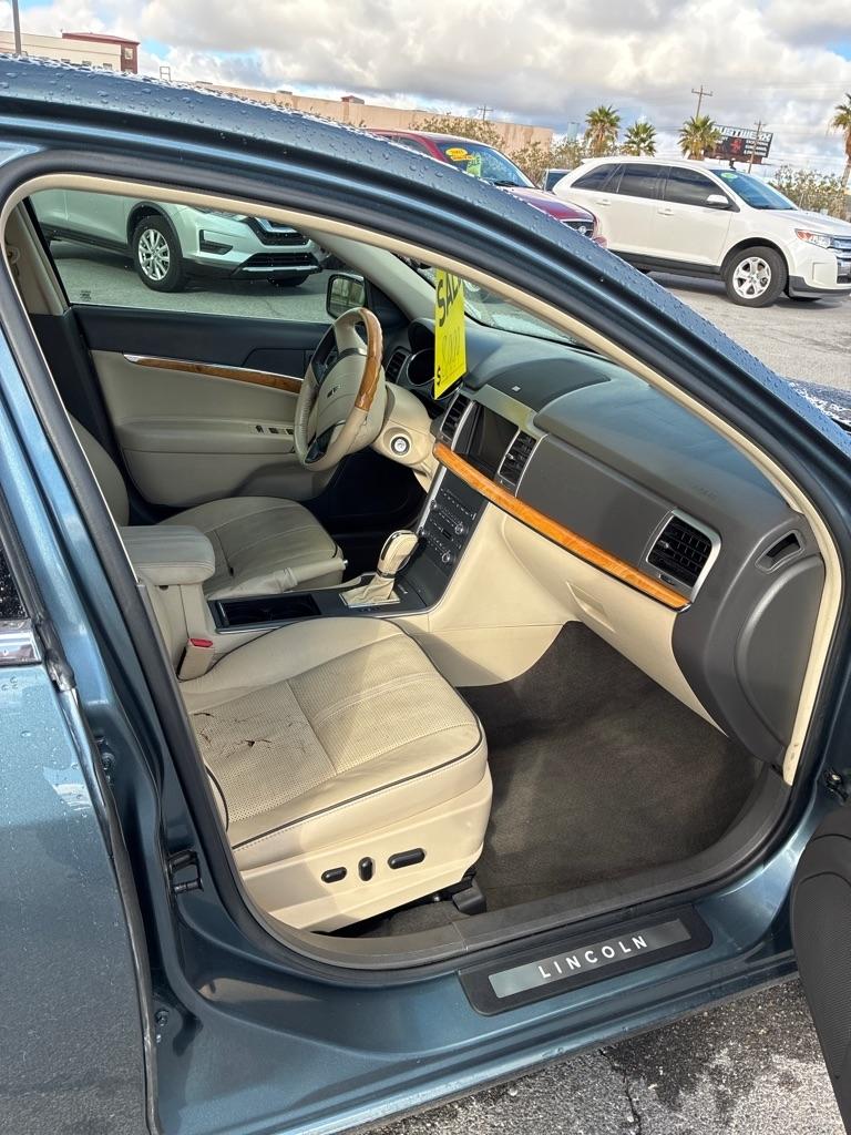 Lincoln MKZ FWD 2011