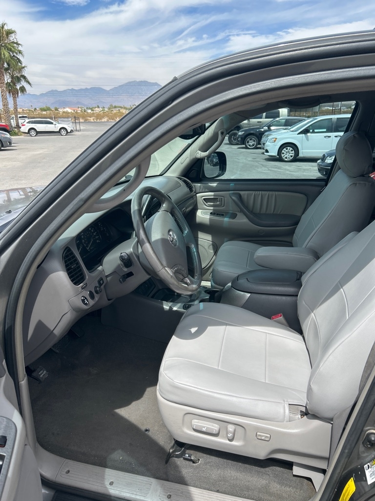 Toyota Sequoia Limited 2WD 2005