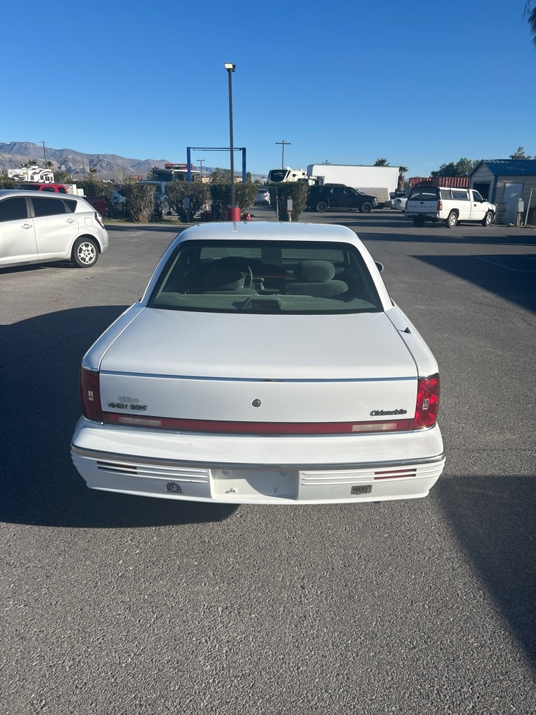 Oldsmobile Ninety Eight Regency Elite Series I 1996
