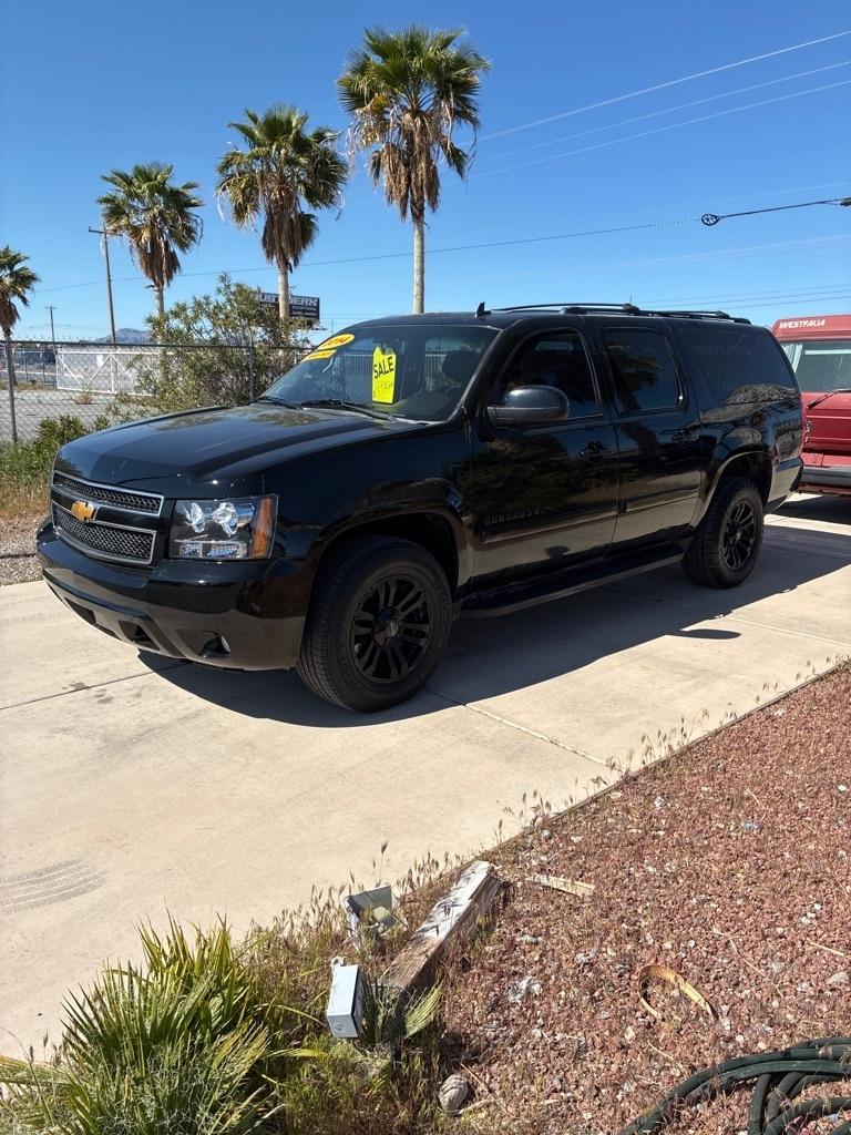 Chevrolet Suburban LT 1500 4WD 2014