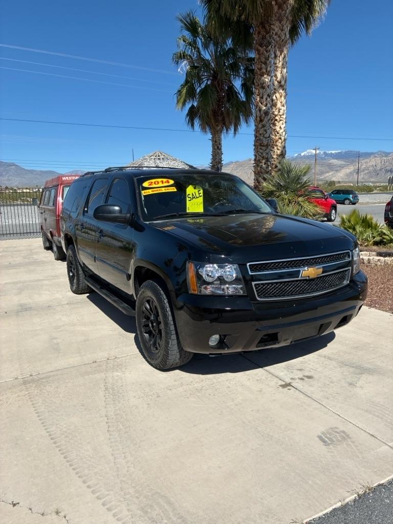 Chevrolet Suburban LT 1500 4WD 2014