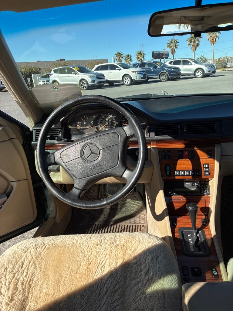 Mercedes-Benz E-Class E300D 1995