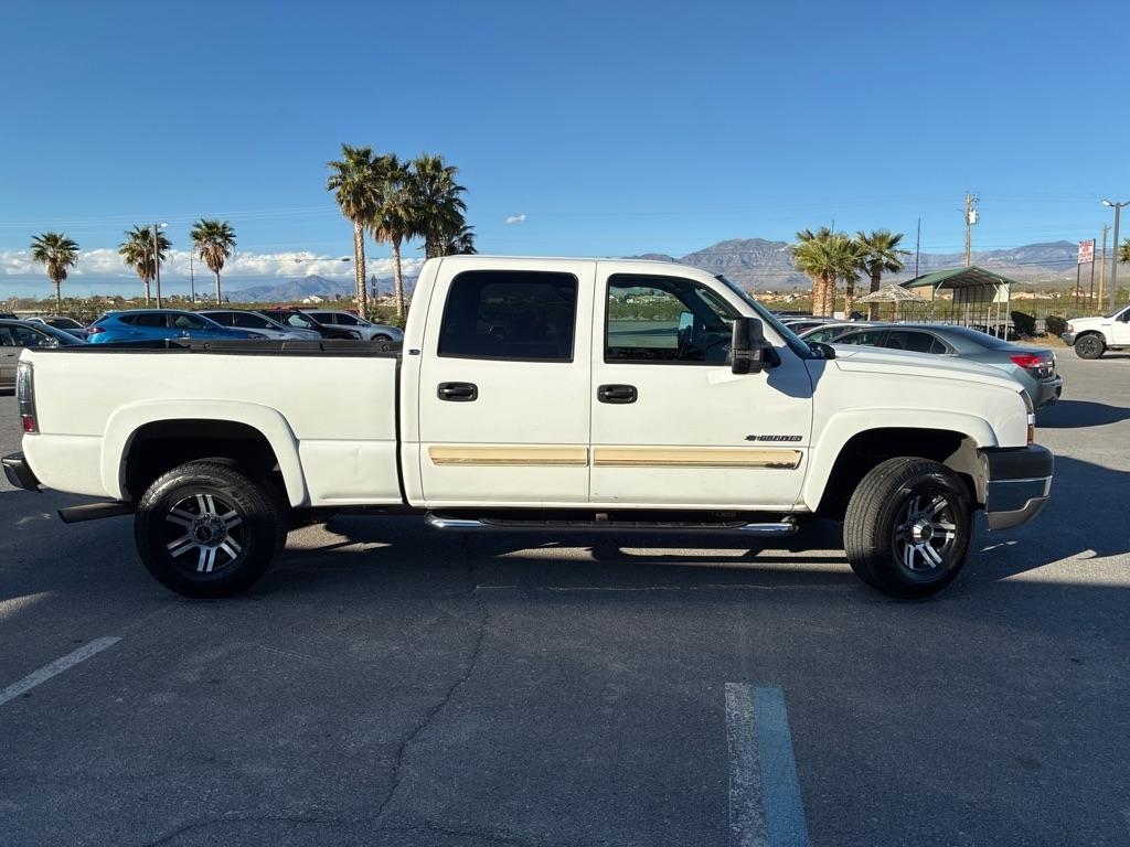 2005 Chevrolet Silverado 2500HD Crew Cab Long Bed 2WD