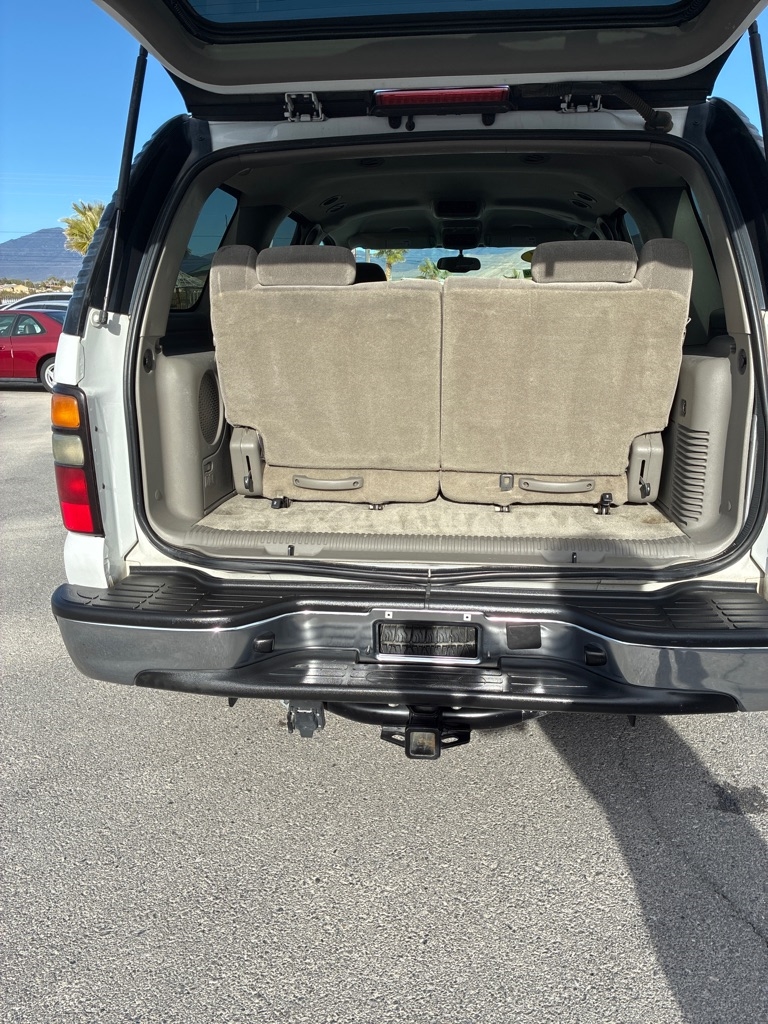 Chevrolet Tahoe 2WD 2004