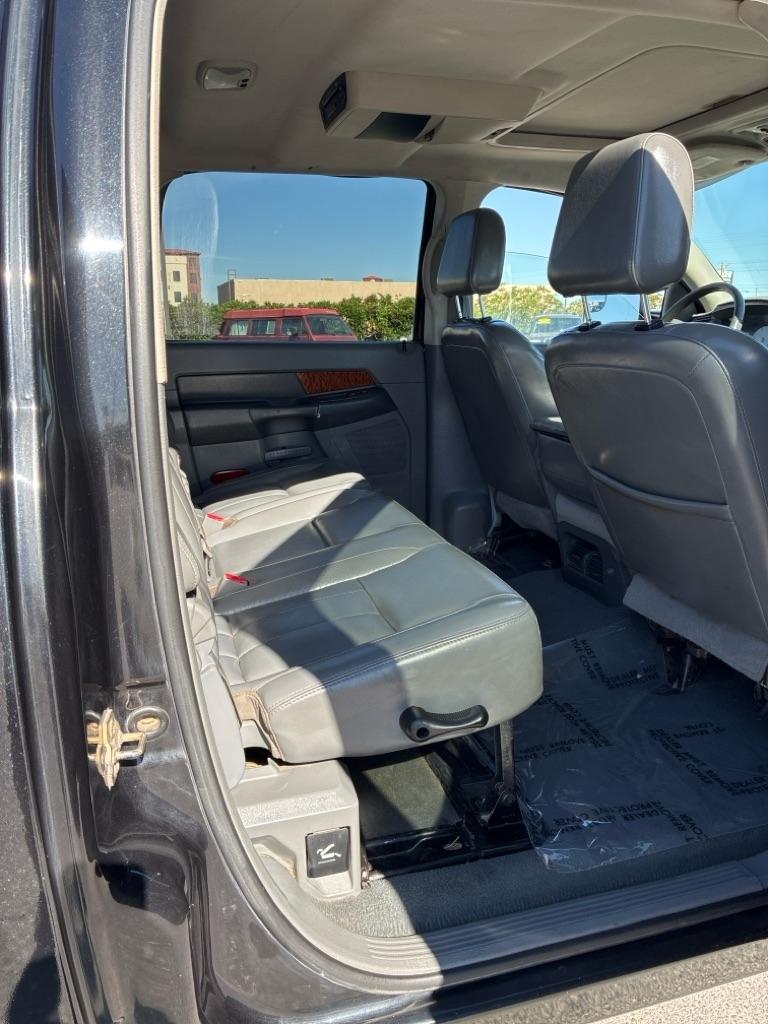 Dodge Ram 2500 SLT Mega Cab 4WD 2007