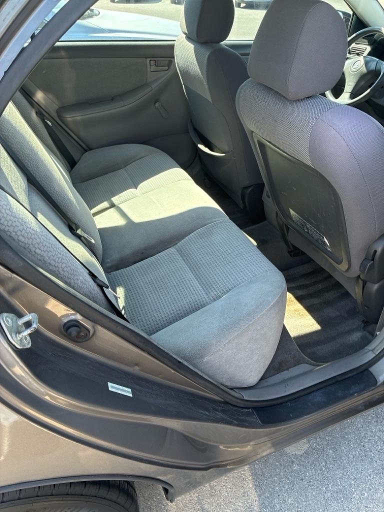 Toyota Corolla CE 2004